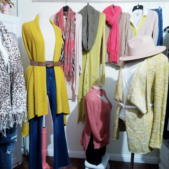 Shop these items in my closet! Like an item? Send me your Offer! - Picture 15 of 16